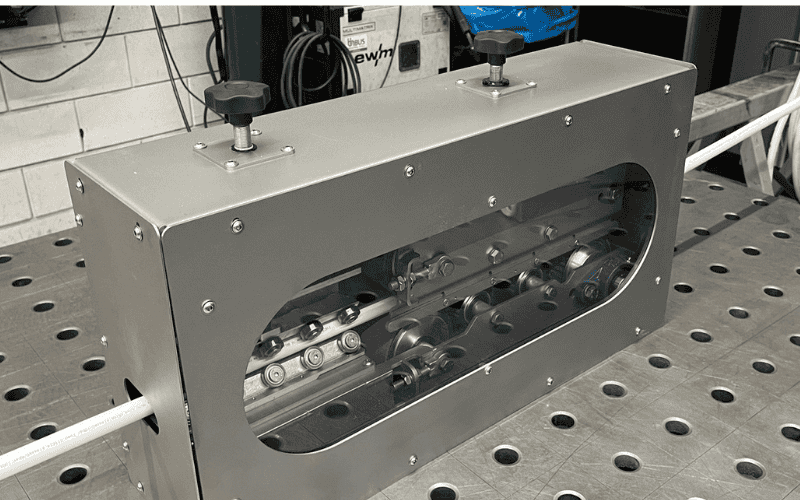 Buizenrichter: op lengte snijden van kunststof leidingen met gebruiksvriendelijke prefab machine