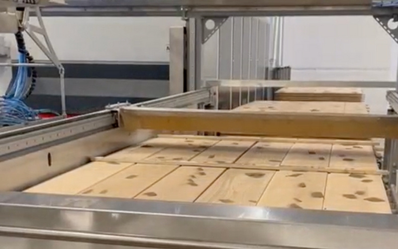 Innovatieve ontlat-machine